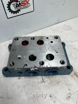 1317-800 Hydraulic Directional Subplate Valve Block (lot of 2)