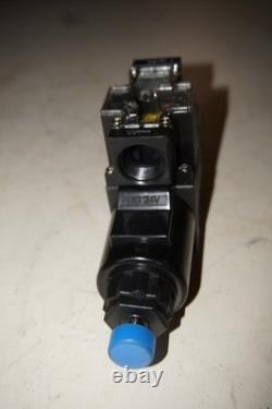 APB 24 V DC Hydraulic Solenoid Directional Control Valve (Unknown Brand/PN)