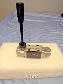 ATOS DH-0110 50 Manual Directional Hydraulic Valve NG6 CETOP 03