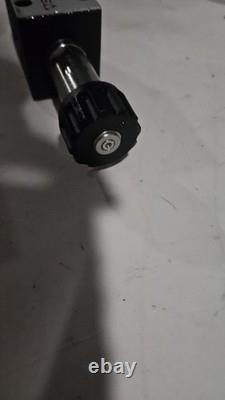 ATOS DHE-07139 DC 20 Hydraulic Directional Control Valve 20VDC Used