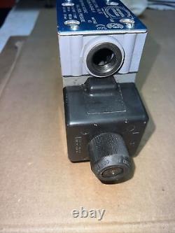 Continental Hydraulics Vs12m-2a-gb-60l-h Directional Valve (offers Welcome!)