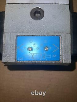 Continental Hydraulics Vs12m-2a-gb-60l-h Directional Valve (offers Welcome!)