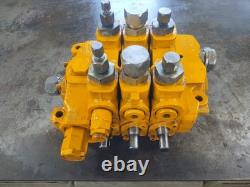 DA-35 Hydraulic 3 Spool Valve, Three Section Valve