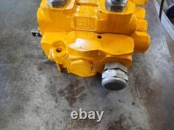 DA-35 Hydraulic 3 Spool Valve, Three Section Valve