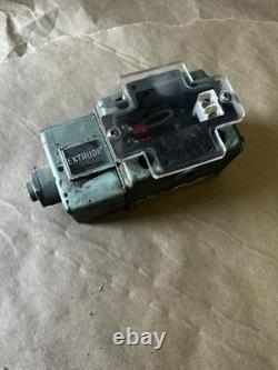 Double A QJ-01-C-10F1 Hydraulic Directional Valve