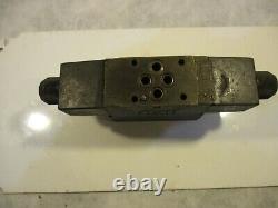 Dynex Hydraulic Directional Valve D03 6553-01-72 5000 PSI 115V Closed Center