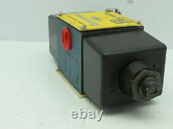 Dynex Rivett 6553-02-115/DF-71 Hydraulic Directional Control Valve 3000 PSI