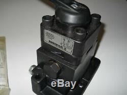 ENERPAC VM-4L, directional 4-way, 3-position, locking tank, hydraulic valve