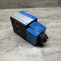 Eaton Vickers DG4S4-016A-B-60 V-879157 Hydraulic Directional Control Valve