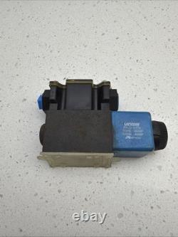 Eaton/Vickers DG4V-3S-2BL-M-FW-B5-60 Reversible Hydraulic Directional Valve 120V