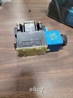 Eaton/Vickers DG4V-3S-2BL-M-FW-B5-60 Reversible Hydraulic Directional Valve 120V