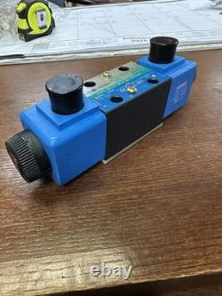 Eaton / Vickers solenoid-operated hydraulic directional control valve