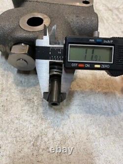 Hydraulic Directional Control Valve 336940A1