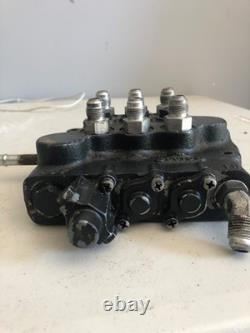 Mechanical hydraulic valve Dukes Fluid Power 1130 TM 1637 AA directional control