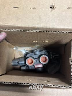 NEW Brand Hydraulics A0120T4JRS Hydraulic Directional Control Valve