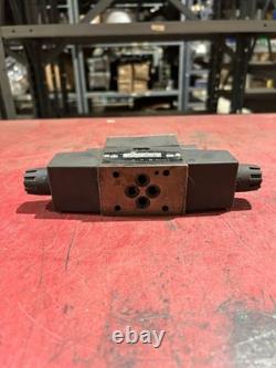 NEW NO BOX PARKER PILOT Hydraulic Directional Valve D1VW1CY EL1220