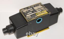 NEW Parker D3W1CY13 Hydraulic Directional Control Valve 3000 PSI 120V Size D3