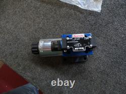 NEW Rexroth Hydraulic 3-Way Directional Valve R978911305, 3WE10A40/CG12N9DA