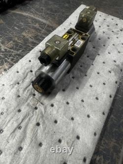 NEW UNUSED Parker D1VW020DNJP5 Hydraulic Directional Control Valve Asy GENUINE