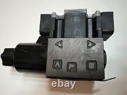 Nachi SS-G01-A3X-R-C115-E31 Hydraulic Directional Control Valve