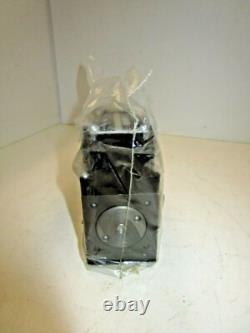 Nachi solenoid op hydraulic directional control Valve S-G01-C6-GRZ-D19-9390D. New