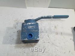 New PARKER Hydraulic Block Body Manual 4-Way 1 Directional Valve R8041F-1HS2