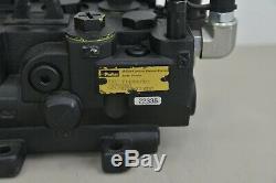 New Parker Controls HEMTT Hydraulic Directional Valve OSHKOSH P70CF-01-US01-012B