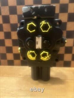 New QCC Dukes Hydraulic Directional Control Valves 11005261 211b2192