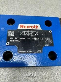 New Rexroth R900586919 Hydraulic Directional Valve 4wmm10j31