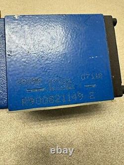 New Rexroth R900586919 Hydraulic Directional Valve 4wmm10j31