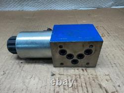 New Rexroth R900592014 Hydraulic Directional Valve 3we10a33/cg24n9k4