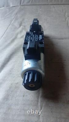 New Sauer Danfoss Hydraulic Directional Control Valve DCV03-3Y11-02400E12