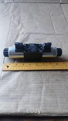New Sauer Danfoss Hydraulic Directional Control Valve DCV03-3Y11-02400E12