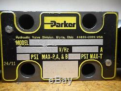 Parker 2NMV2 24VDC 1.39A Hydraulic Directional Valve Used With Warranty