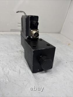 Parker D1FP Style Cleereman LPC2700 Proportional Hydraulic Directional Valve