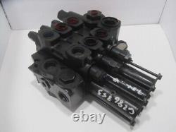 Parker DVA35 Hydraulic Control Valve 3 Spool