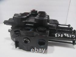 Parker DVA35 Hydraulic Control Valve 3 Spool