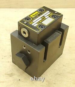 Parker Hannifin D3P20B2V-30 Hydraulic Directional Control Valve 5000 PSI NEW