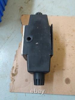 Parker Hannifin Hydraulic Directional Control Valve D3W4CY 14