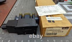 Parker Hydraulic Directional Control Valve Assembly D1VW020HVYCF5 82 A3B2