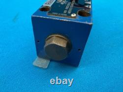 Rexroth R900738733 Hydraulic Directional Control Solenoid Valve Assembly