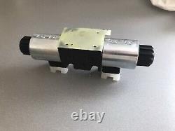 Solenoid operated directional control hydraulic valve DS3-S1/11N-24K1