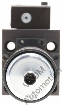 Surplus MOOG HPN6877873 Hydraulic Directional Valve