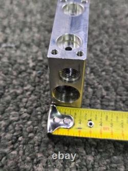 TG04333 Directional Control Valve Hydraulic Manifold Tapping Plate 1/2-inch Port