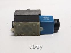 VICKERS DG4V-3S-2A-M-FPBWL-B5-60 Hydraulic Directional Control Valve (NEW)