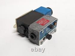 VICKERS DG4V-3S-2A-M-FPBWL-B5-60 Hydraulic Directional Control Valve (NEW)