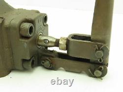 Vickers C-432-C Manual 3-Pos Spring Lever Directional Hydraulic Valve 3/4NPT