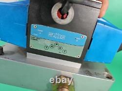 Vickers D05 Hydraulic Directional Valve 120v Double Solenoid