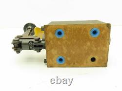 Vickers DG17V4-016N-10 Hydraulic Directional Control Hand Lever Valve 4-Way D05