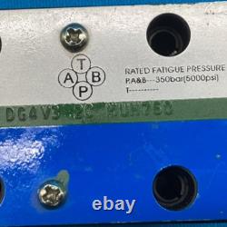 Vickers DG4V-3-2C-M-U-H7-60 529760 24VDC Hydraulic Directional Valve